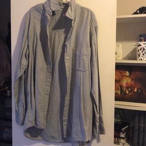 Long-sleeve button down grey cotton top